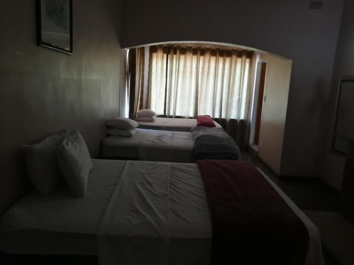 Kamp David Lodge Johannesburg Buitenkant foto